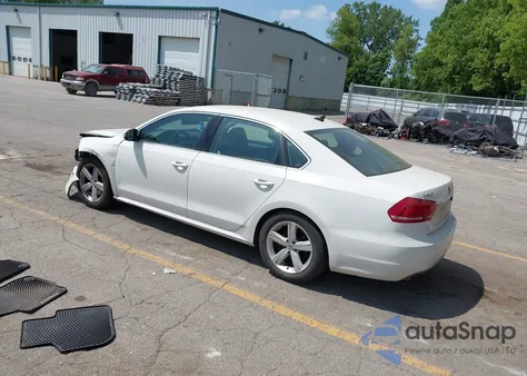 2013 Volkswagen Passat 2.5L Se from USA, damaged, VIN 1VWBP7A3XDC098686